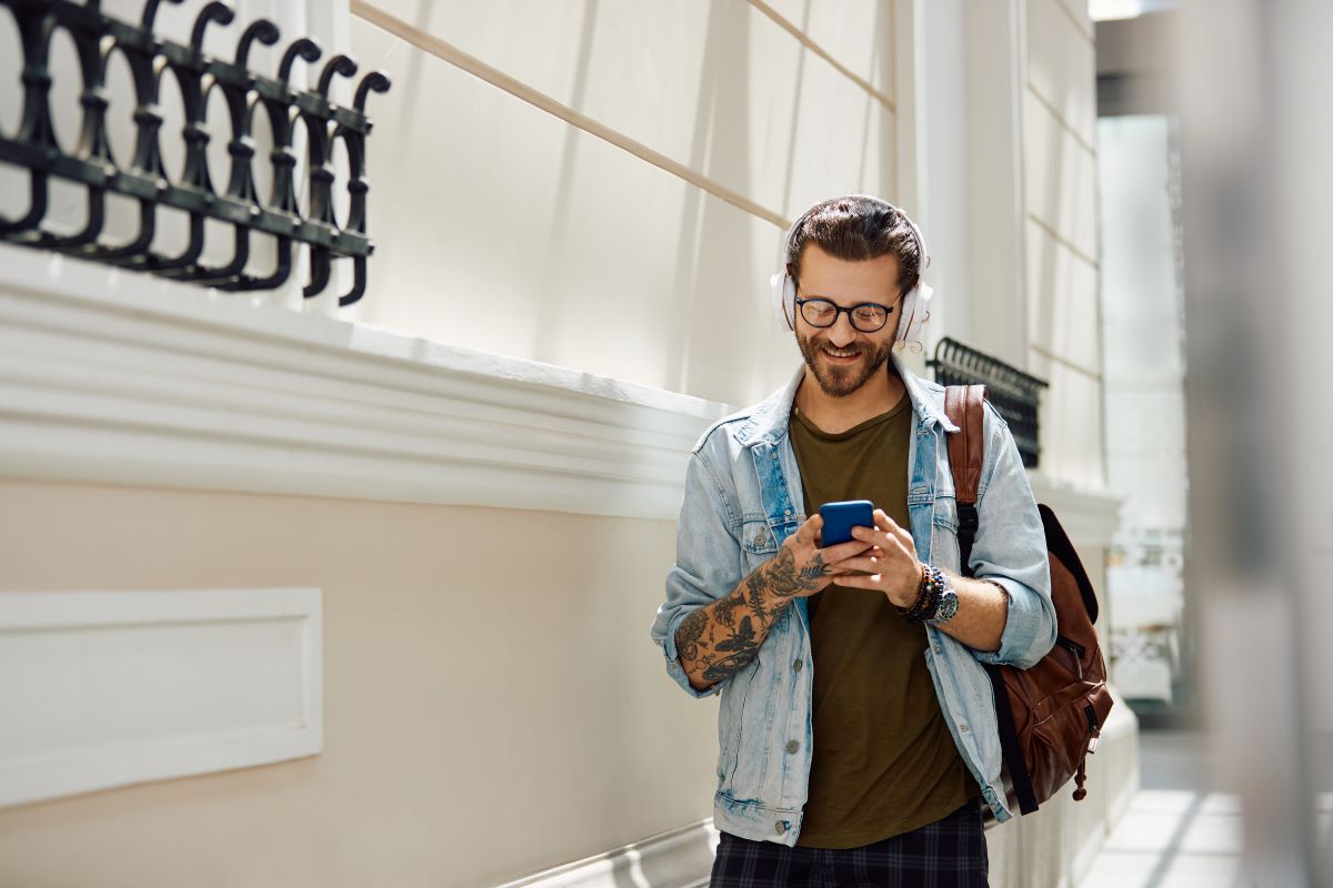 comment télécharger un son sur messenger